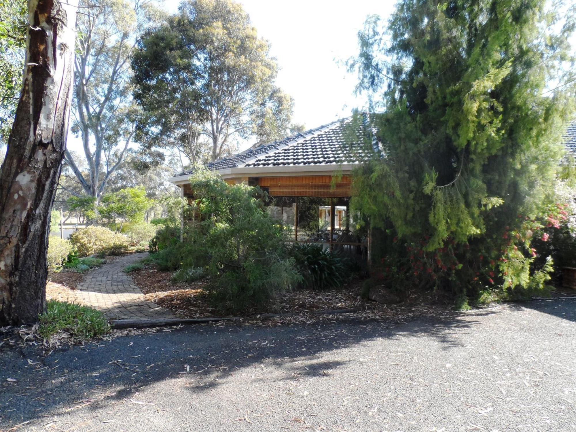 Magdala Motor Lodge & Lakeside Restaurant Stawell Eksteriør bilde