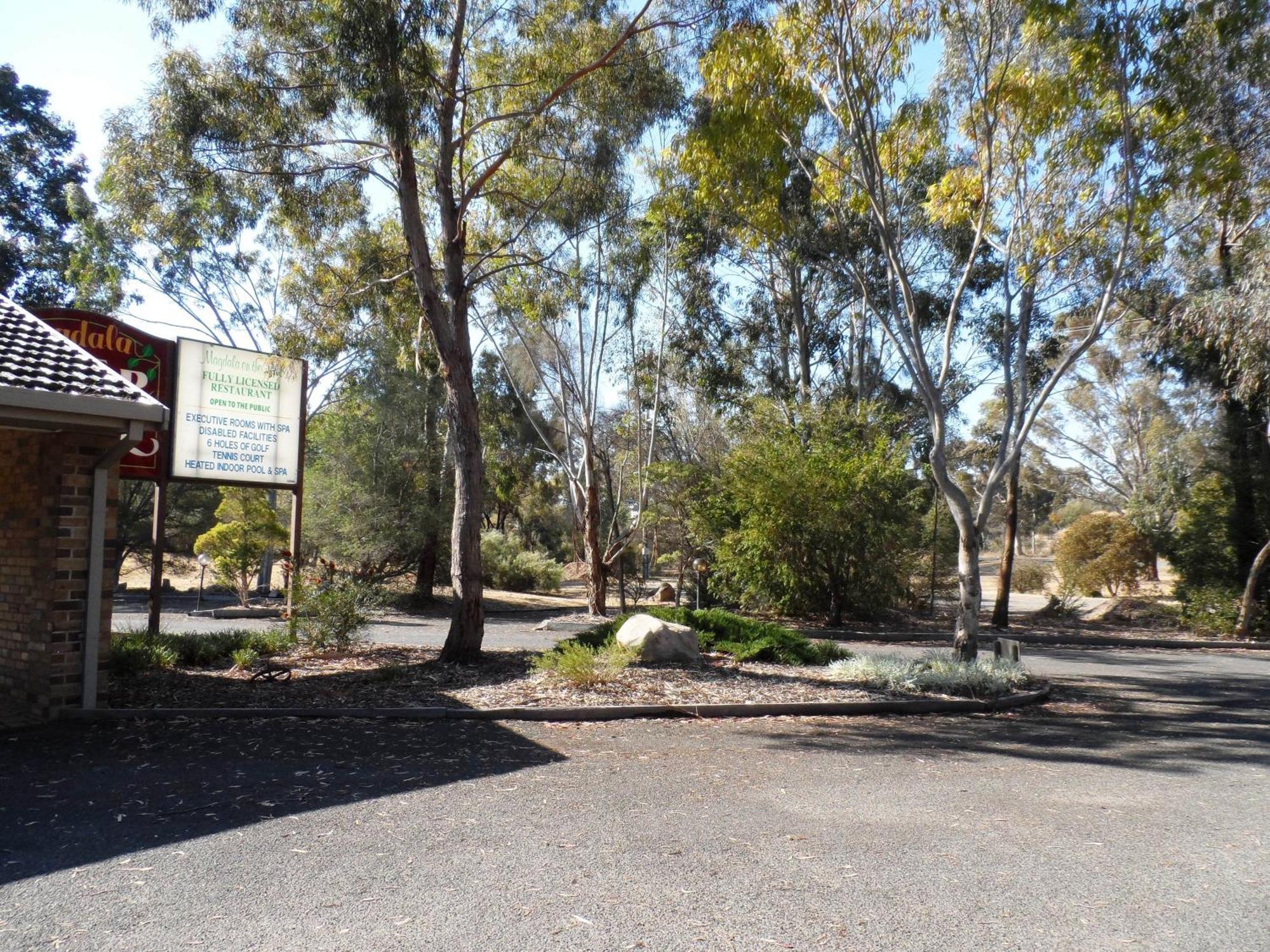 Magdala Motor Lodge & Lakeside Restaurant Stawell Eksteriør bilde
