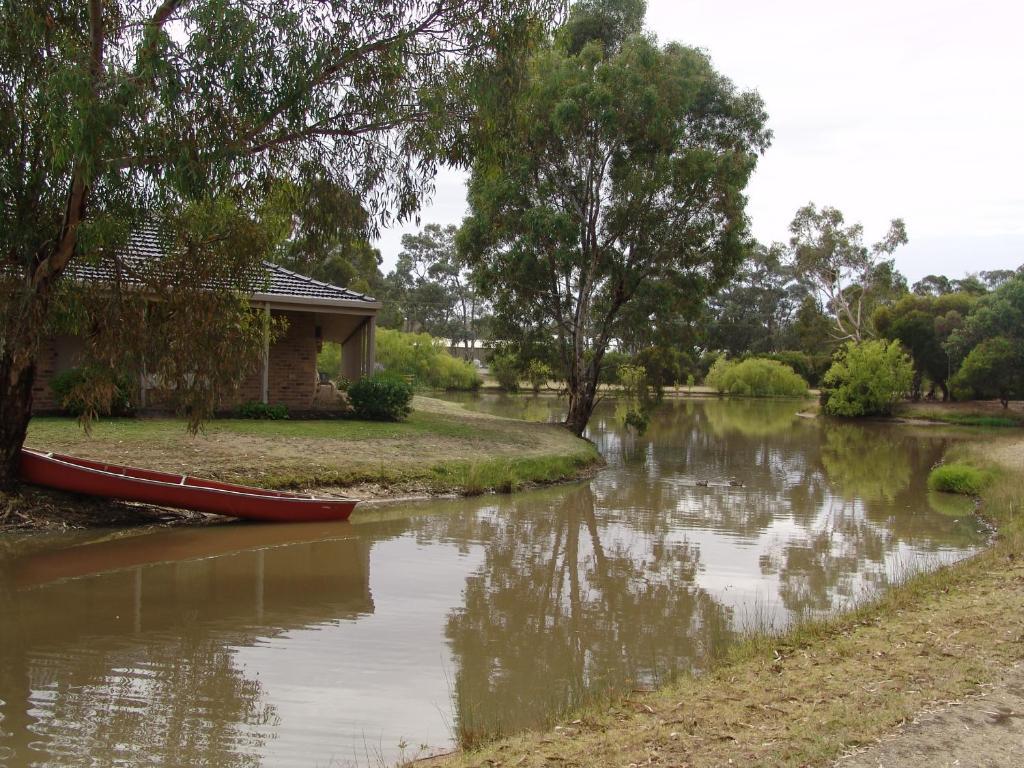 Magdala Motor Lodge & Lakeside Restaurant Stawell Eksteriør bilde