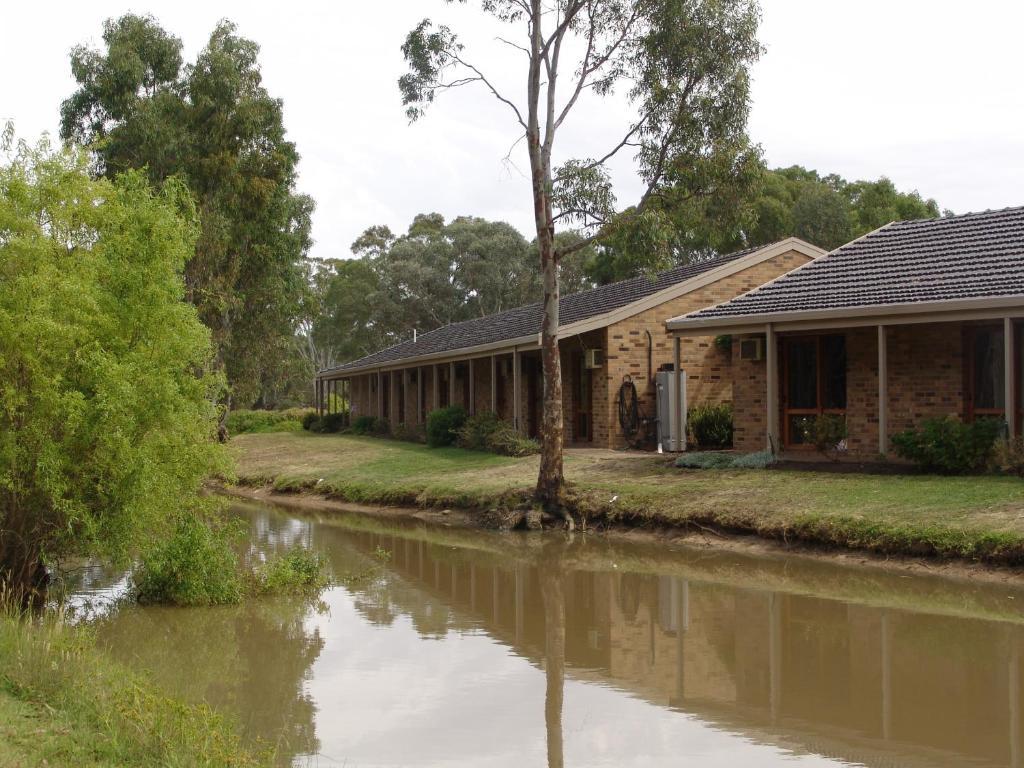 Magdala Motor Lodge & Lakeside Restaurant Stawell Eksteriør bilde