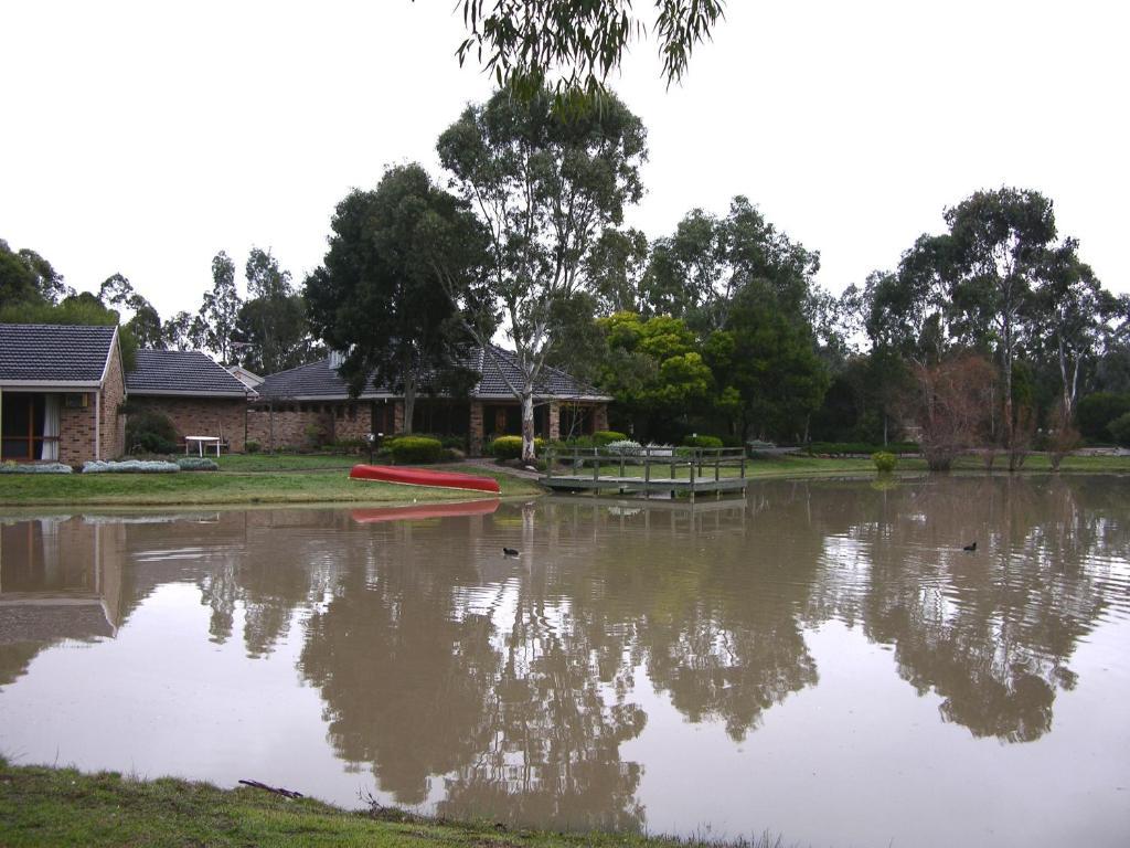 Magdala Motor Lodge & Lakeside Restaurant Stawell Eksteriør bilde