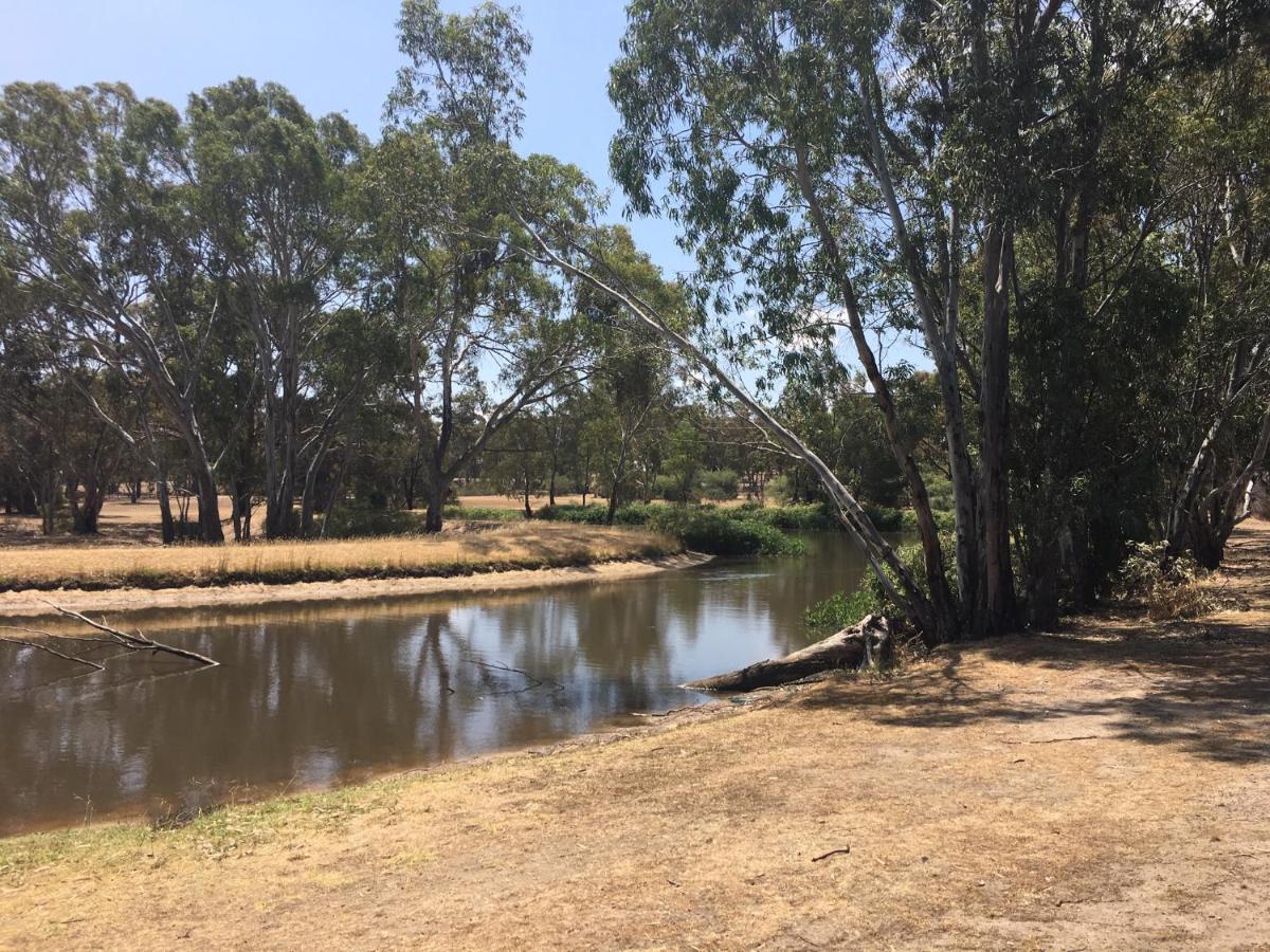 Magdala Motor Lodge & Lakeside Restaurant Stawell Eksteriør bilde