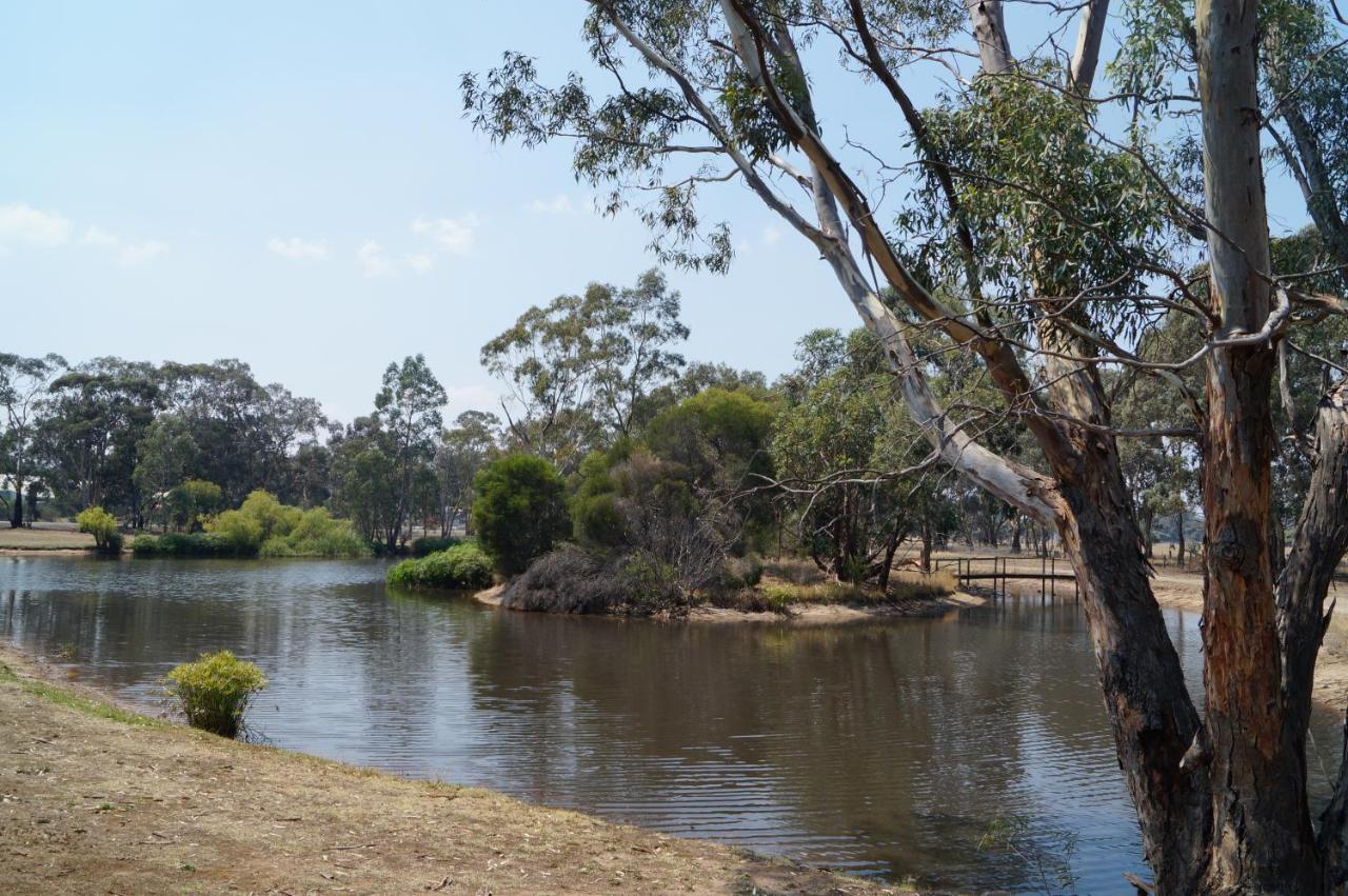 Magdala Motor Lodge & Lakeside Restaurant Stawell Eksteriør bilde