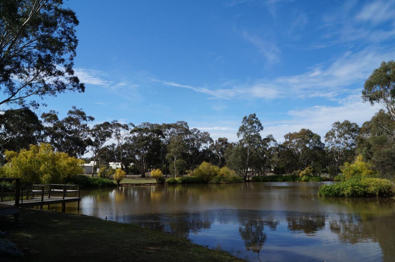 Magdala Motor Lodge & Lakeside Restaurant Stawell Eksteriør bilde